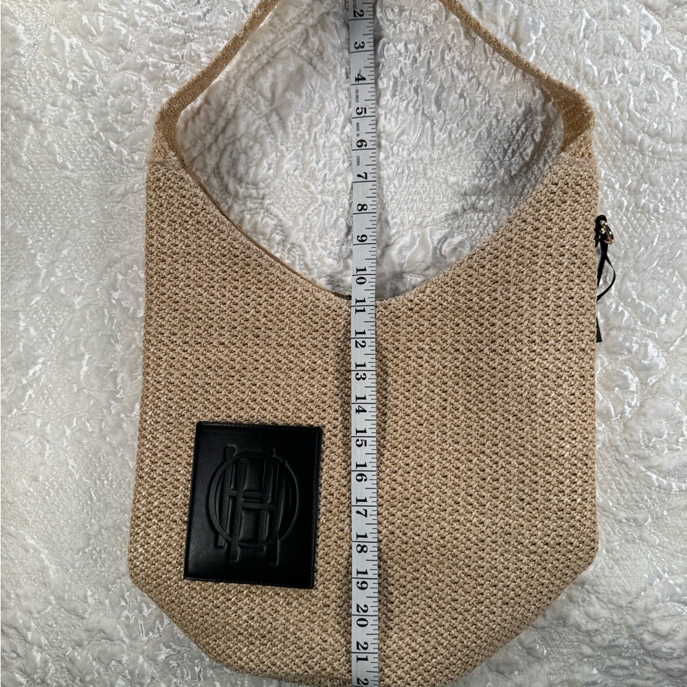 NWT House of Harlow 1960 Beige Woven Shoulder Bag with Black Logo Patch - Picture 6 of 9